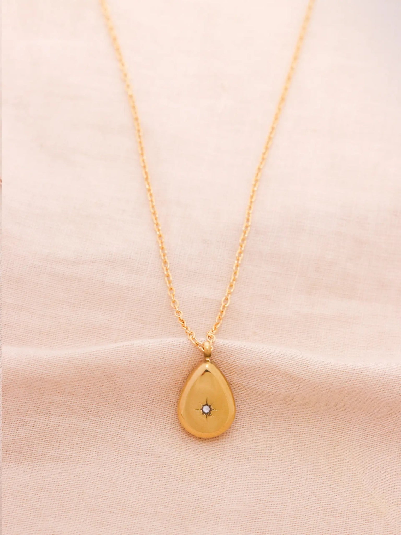 Drop Pendant Necklace - My Store