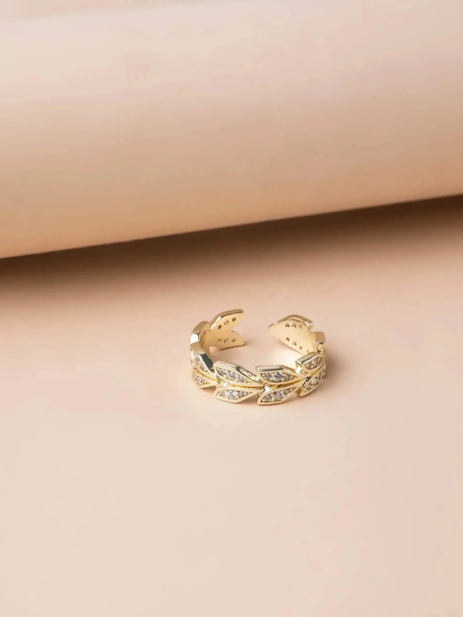 Arwa Linked Ring